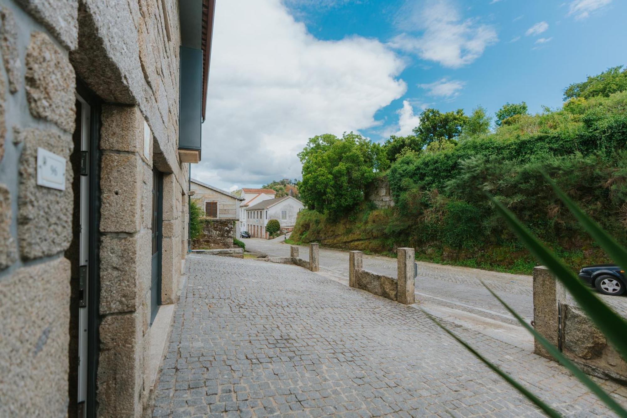 Casa Do Pinheiro - Local Holiday home *